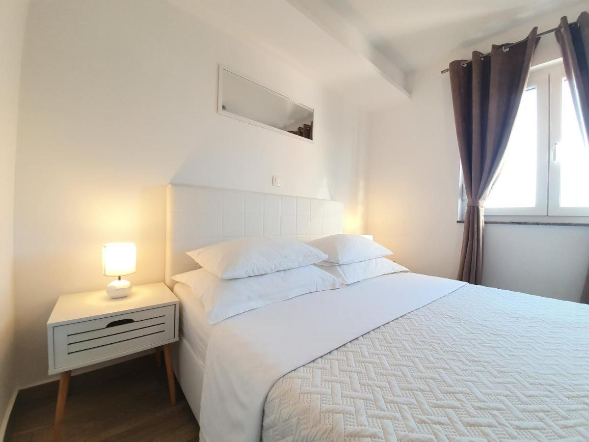 Apartments Karla 비빈제 외부 사진